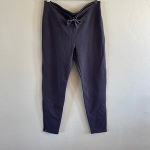 NWT Barefoot Dreams women’s skinny stretch pant